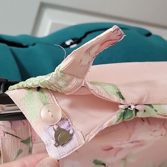 Alfred dunner pink floral skirt - Picture 3 of 4